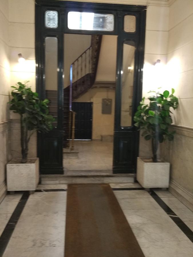 Pension Dominguez Madrid Bagian luar foto