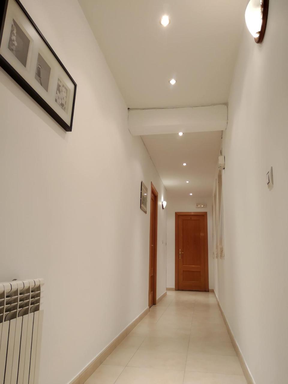 Pension Dominguez Madrid Bagian luar foto